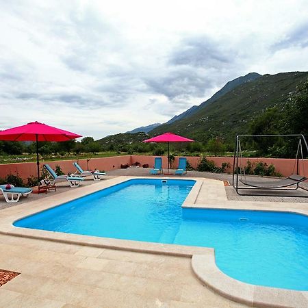Holiday Home Perunika Zezevica Dış mekan fotoğraf