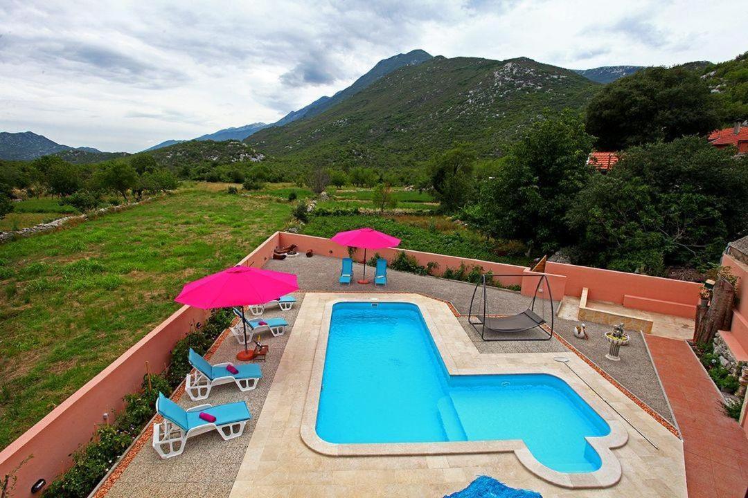 Holiday Home Perunika Zezevica Dış mekan fotoğraf