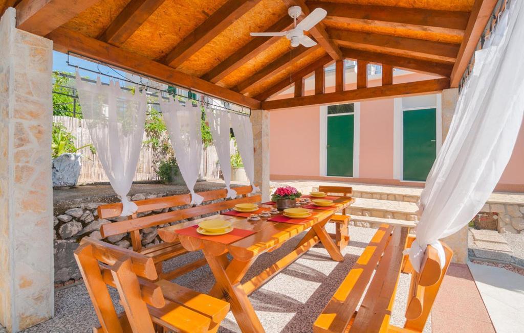Holiday Home Perunika Zezevica Dış mekan fotoğraf