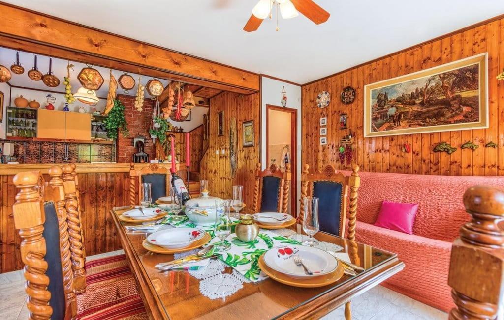 Holiday Home Perunika Zezevica Dış mekan fotoğraf